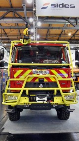 Feuerwehrfahrzeuge versch. Art